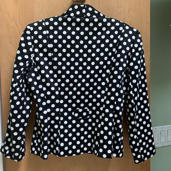 Tahari Polka Jacket 2P - Picture 3 of 4